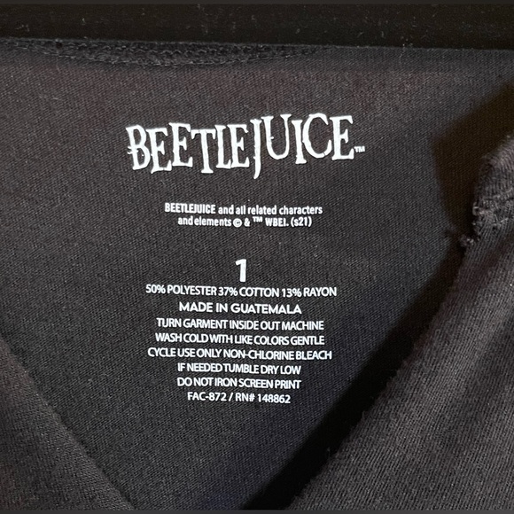 Torrid Clip Neck Tee – Beetlejuice One Big Dark Room Size 1 - Picture 5 of 5